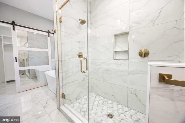 Building Photo - 5692 King Stuart Dr