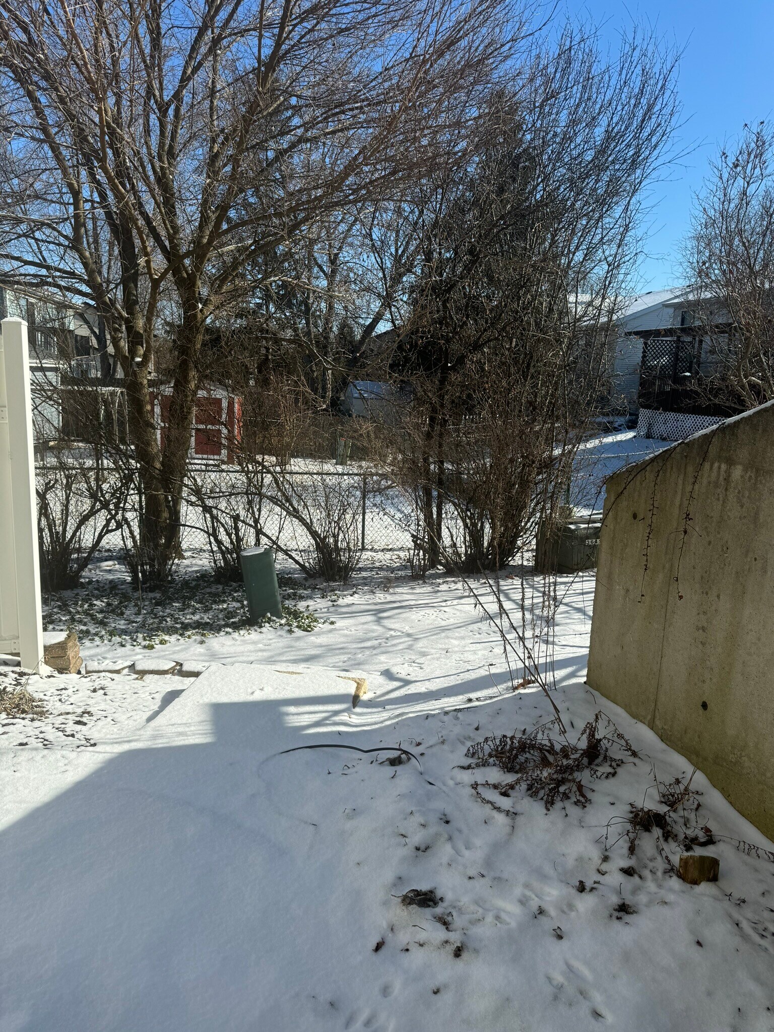 Building Photo - 7S485 Lynn Dr