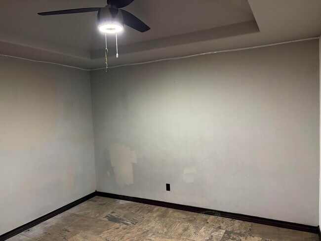 Building Photo - 405 Michoacan Loop