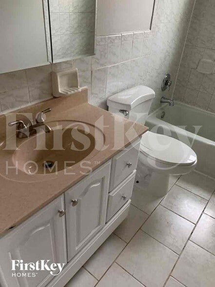 Building Photo - 20037 Orchard Ave