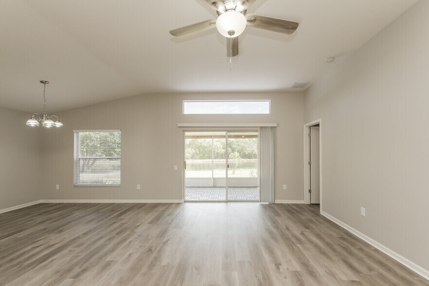 Building Photo - 1106 Summer Breeze Dr