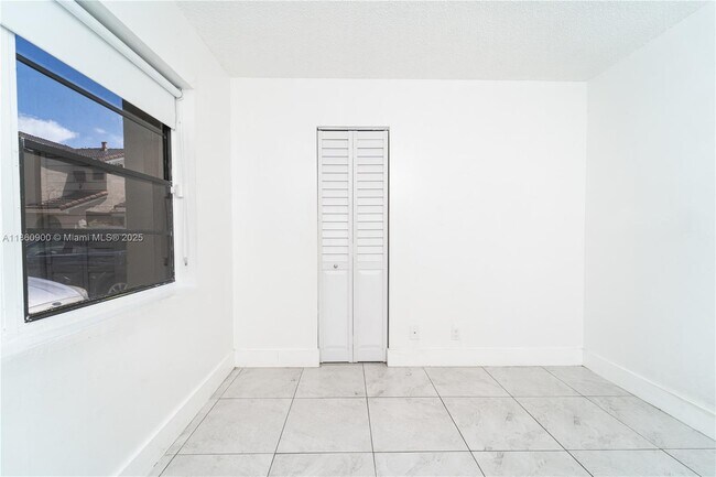 Building Photo - 17249 NW 60th Ct