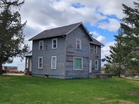 Building Photo - 2815 North Shore Dr