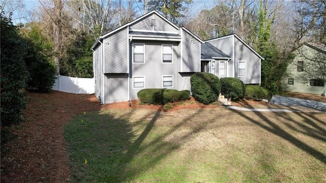 Building Photo - 516 Faith St