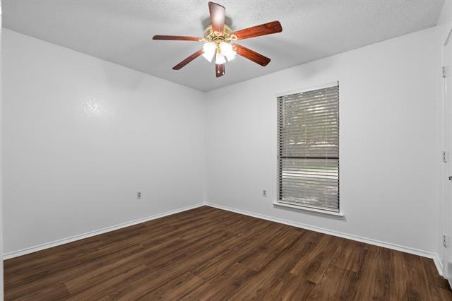 Building Photo - 6007 Brentcove Dr