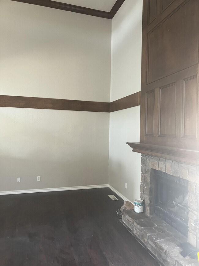 Building Photo - 2202 Shadowridge Dr