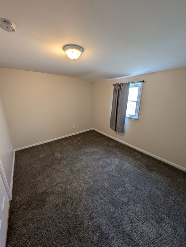 Building Photo - 109 Goethe St