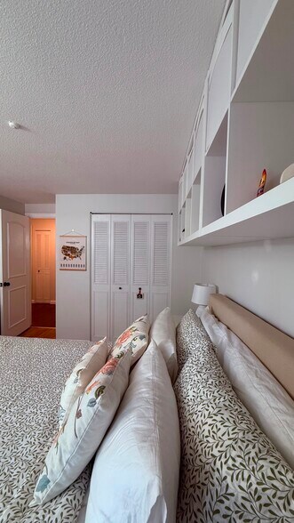 Building Photo - 61 Farrwood Ave