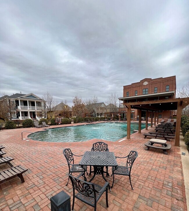 Beautiful Home on the park in Vintage Town... 4707 120th Place