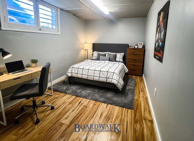 Building Photo - 1748 S Main St