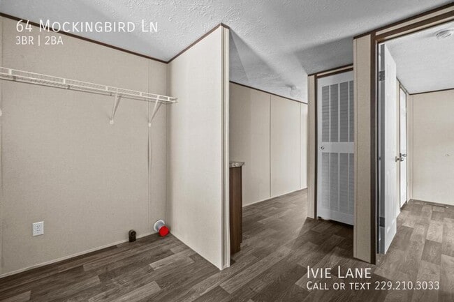 Building Photo - 64 Mockingbird Ln