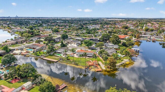 Building Photo - 17841 NW 84th Ct