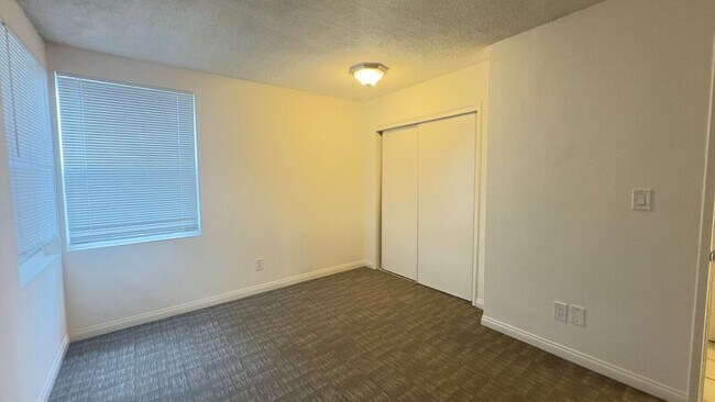 Building Photo - 7350 Pickering Ave