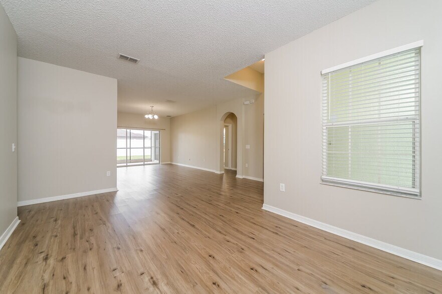 Building Photo - 243 Anson Dr