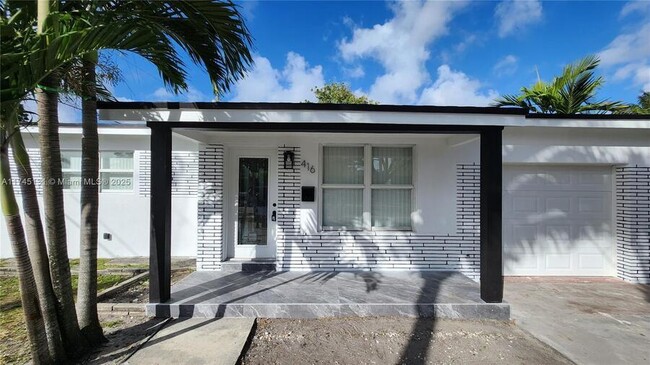 Building Photo - 416 S 28th Ave