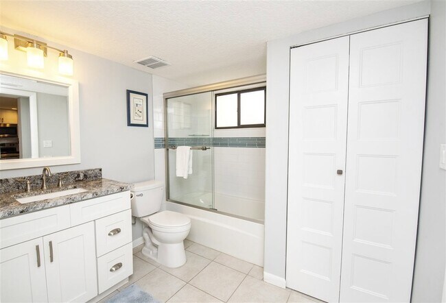 Building Photo - 4250 A1A S