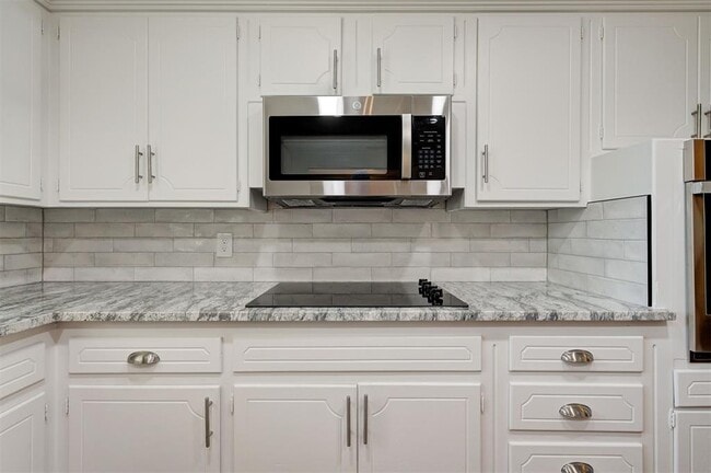 Building Photo - 1508 Carlton Way