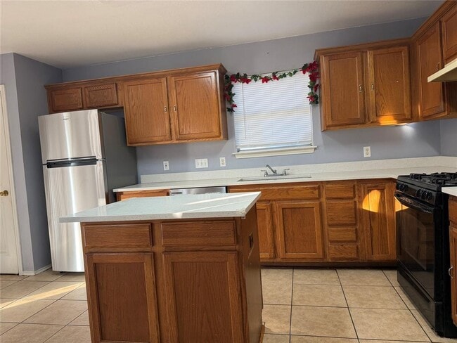 Building Photo - 17923 Loch Linnhe Loop