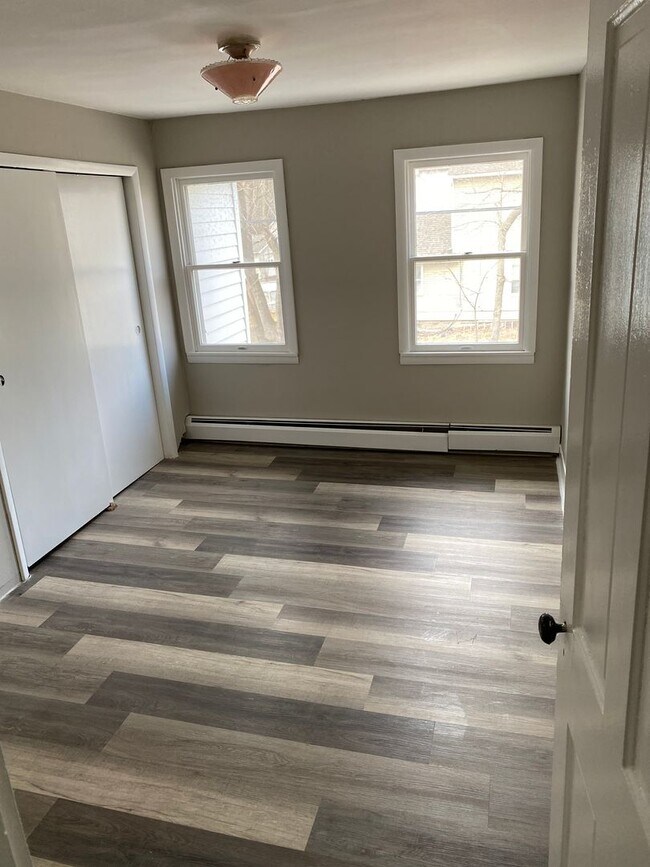 Building Photo - 2133-2135 Jackson St