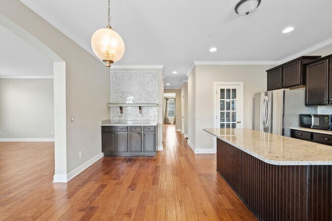 Building Photo - 4BR Home with Over 3,200 Sq Ft in Desirable Mount Juliet Community