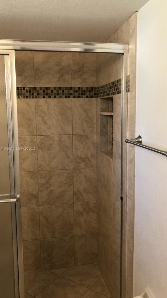 Building Photo - 104 Gardens Dr