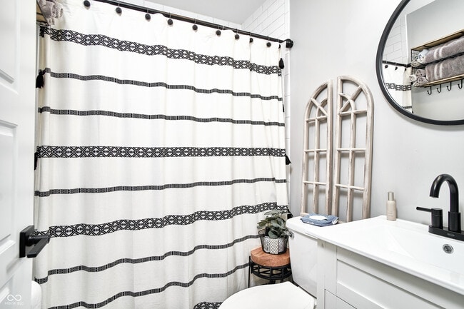 Building Photo - 1714 Milburn St