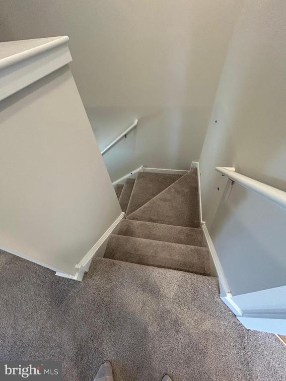 Building Photo - 38 Barnes Wy