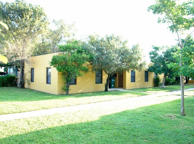Primary Photo - Ferry House Apartments