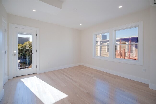 Building Photo - 59 Gove St