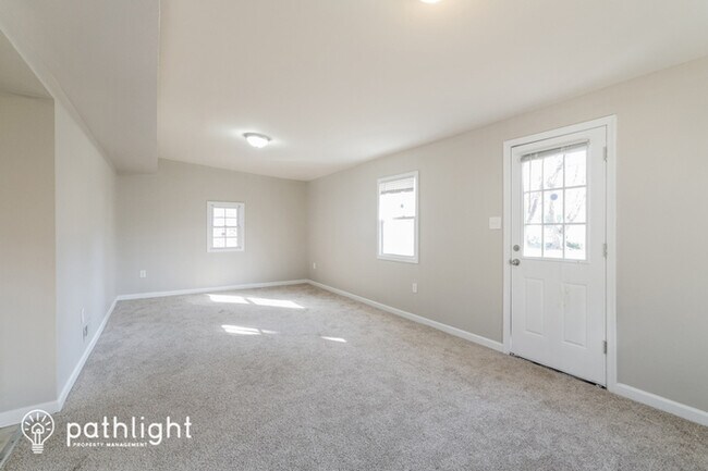 Building Photo - 504 Adams Lane, Waldorf, MD 20602