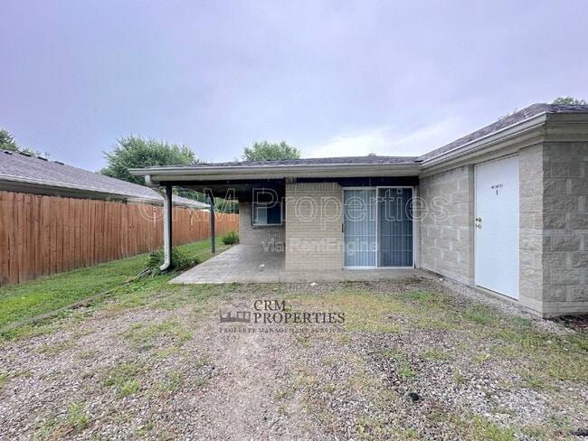 Building Photo - 9207 E 12th St