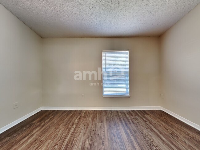 Building Photo - 1367 Oden Ct