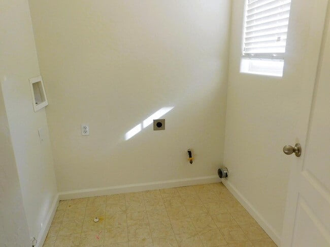 Building Photo - 4355 W Artemisa Dr