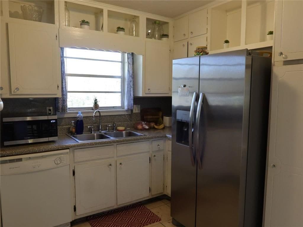 Building Photo - 651 Mincey Woods Ct