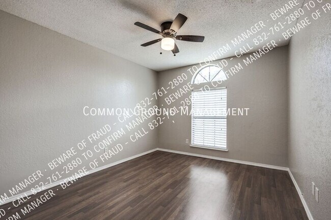 Building Photo - 2729 Dukeswood Dr