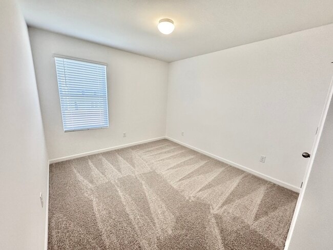 Building Photo - Beautiful New Construction 4 bedroom 2 1/2 bath home in the Kensington community.