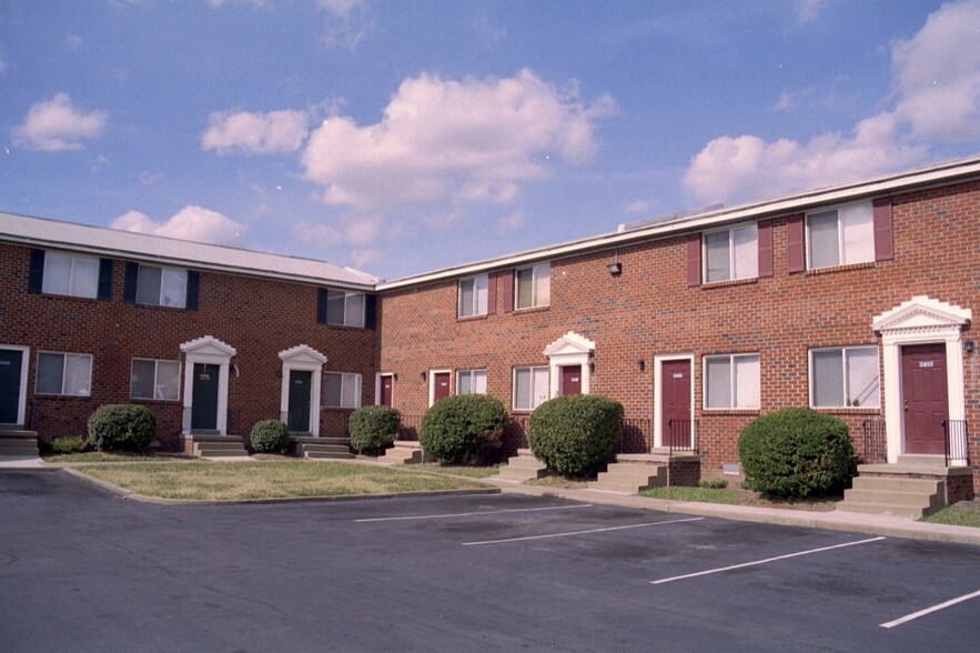 Interior Photo - Townsend Square