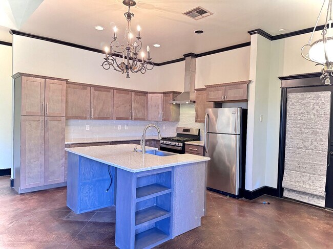 Building Photo - 4609 NW 161st St