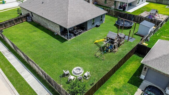 Building Photo - 10217 Shore Acres Ln