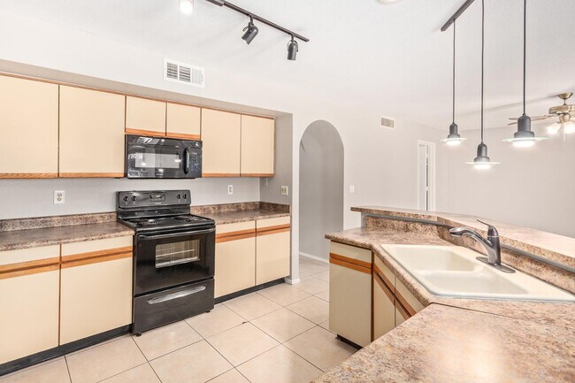 Building Photo - 7392 W Kristal Way