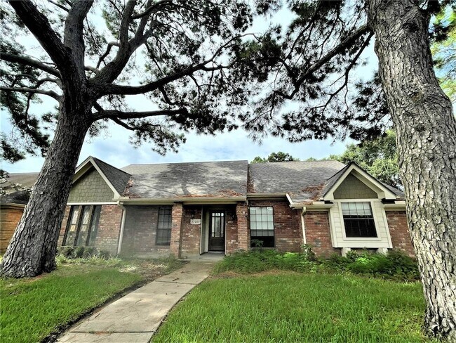 Building Photo - 22907 Provincial Blvd