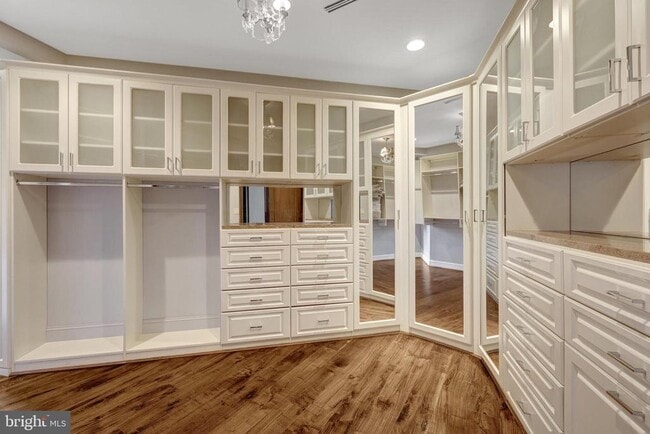 Building Photo - 860 Nicholas Run Dr