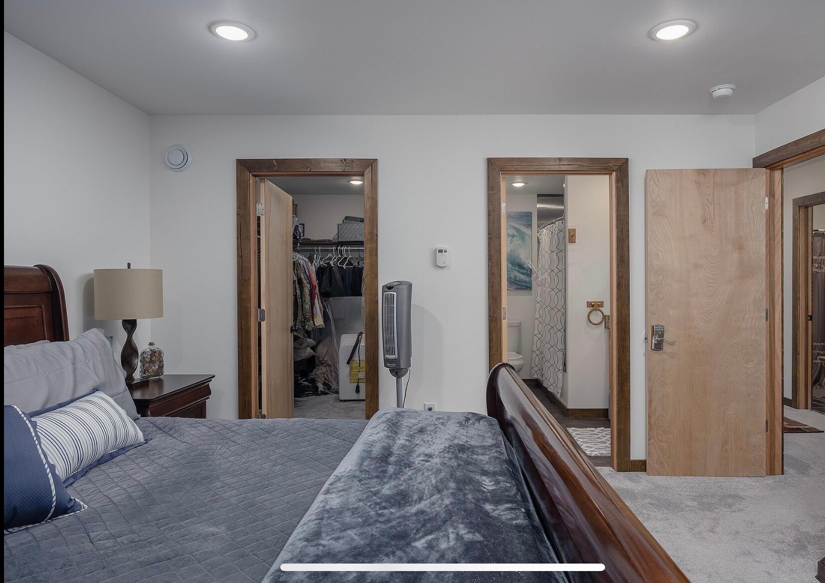 Primary Room Walk in and Bath - 415 E 5th Ave