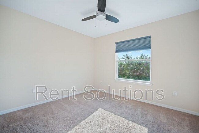 Building Photo - 5229 5th Way N