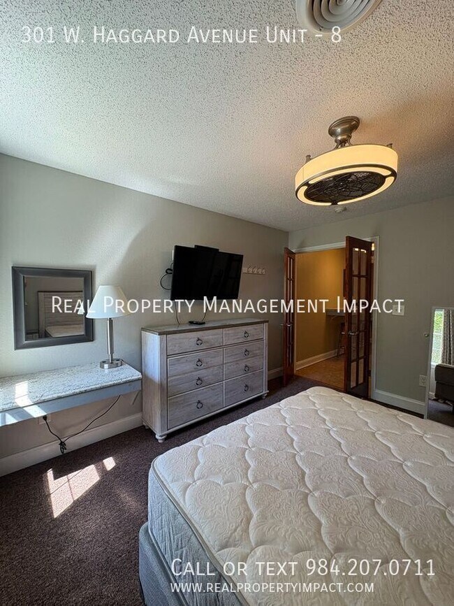 Building Photo - 301 W Haggard Ave