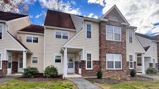 Primary Photo - 25 Janet Cir