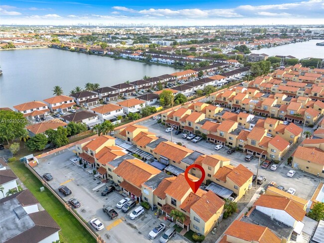 Building Photo - 2740 W 63rd St