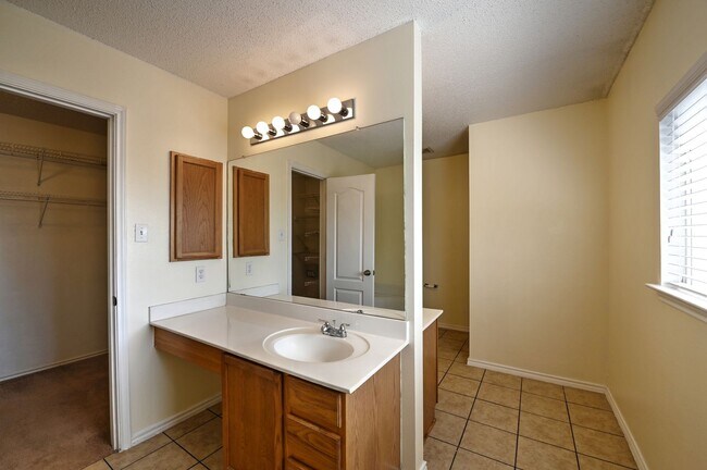 Building Photo - TWO STORY  |  4 BEDROOM  |  2.5 BATH  |  2135ft  |  GREAT SCHOOLS