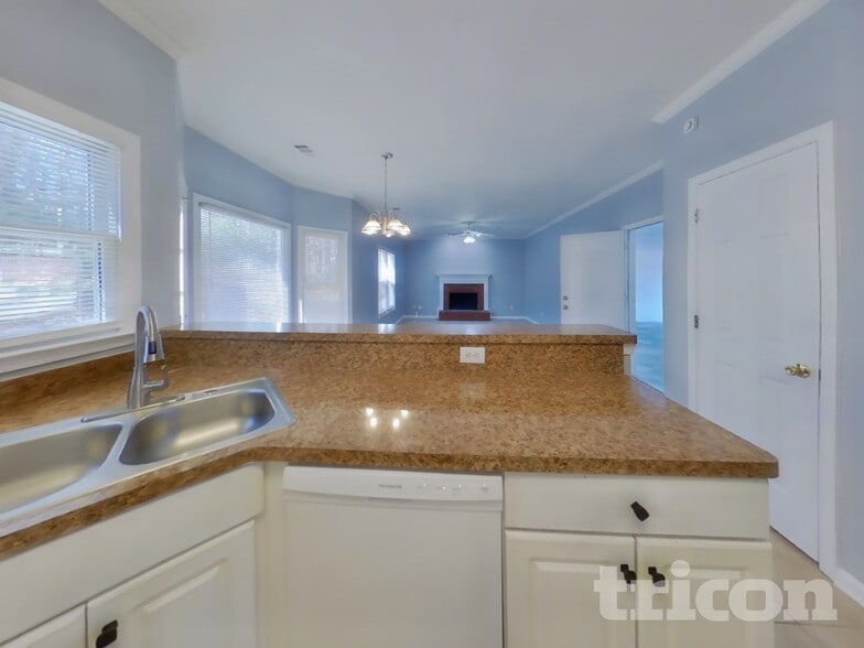 Building Photo - 2674 Calumet Farm Ln