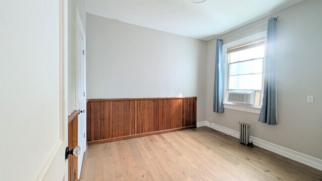 Building Photo - 125 Highland Ave
